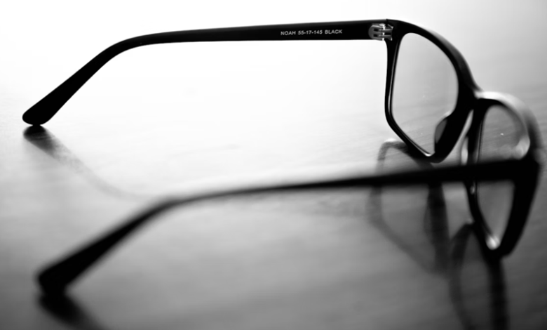 How to Choose the Perfect Frame Shape for Your Face Type
